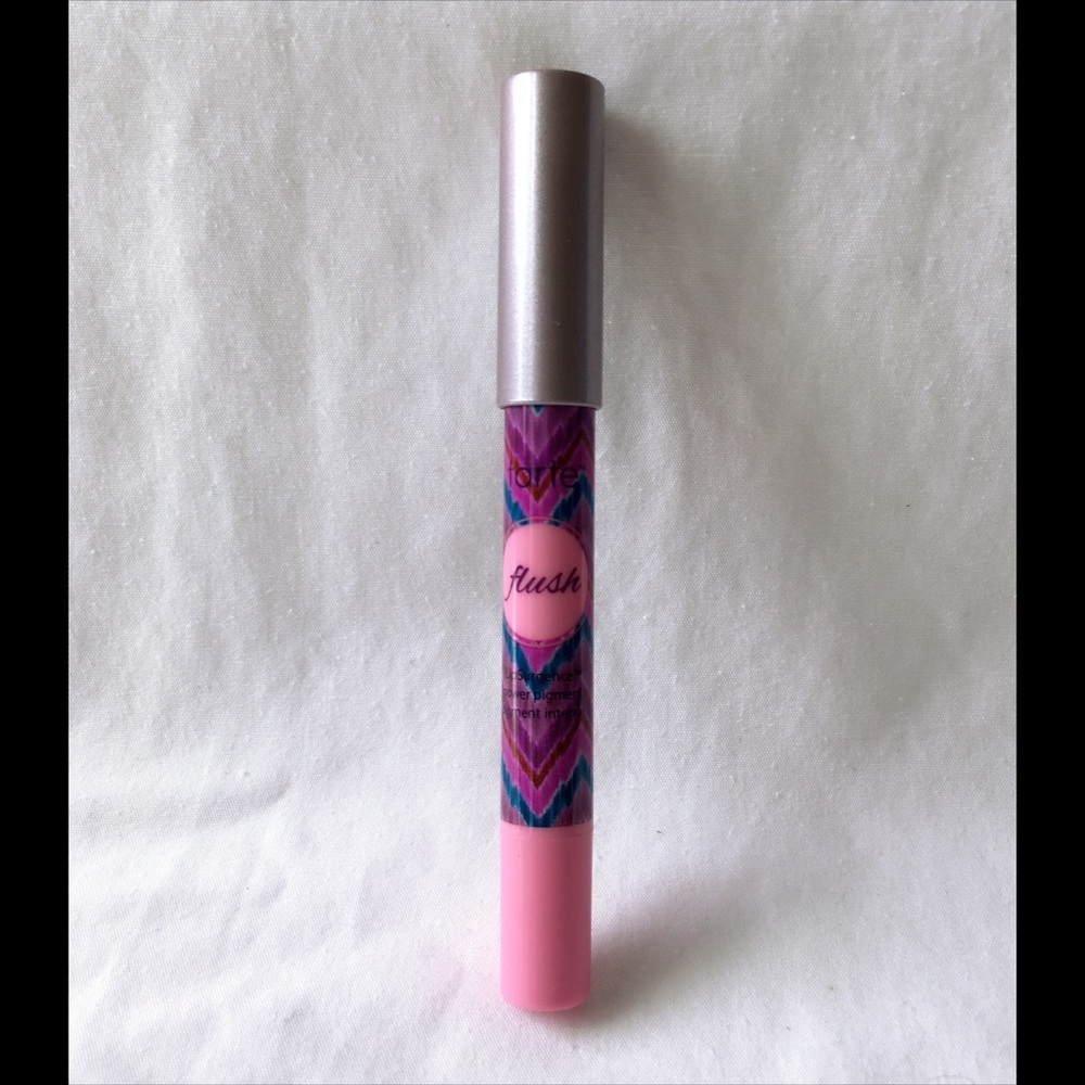 Tarte LipSurgence in Flush